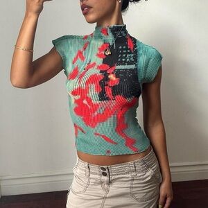 All over print pleated mulicolor vintage style top